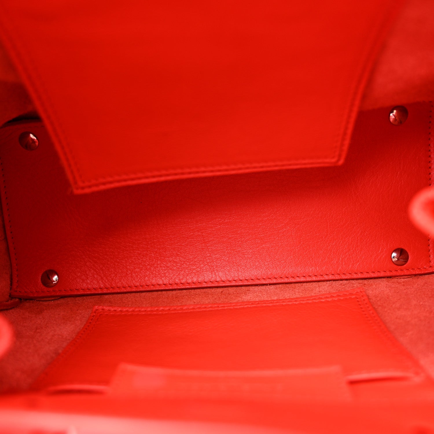 Veau Papier A6 Zip Around Tote Rouge Coquelicot